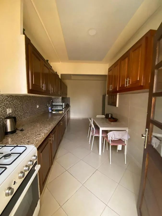 Central 2-Bedrooms W/ Balcony@Downtown Mers Sultan الدار البيضاء شقة