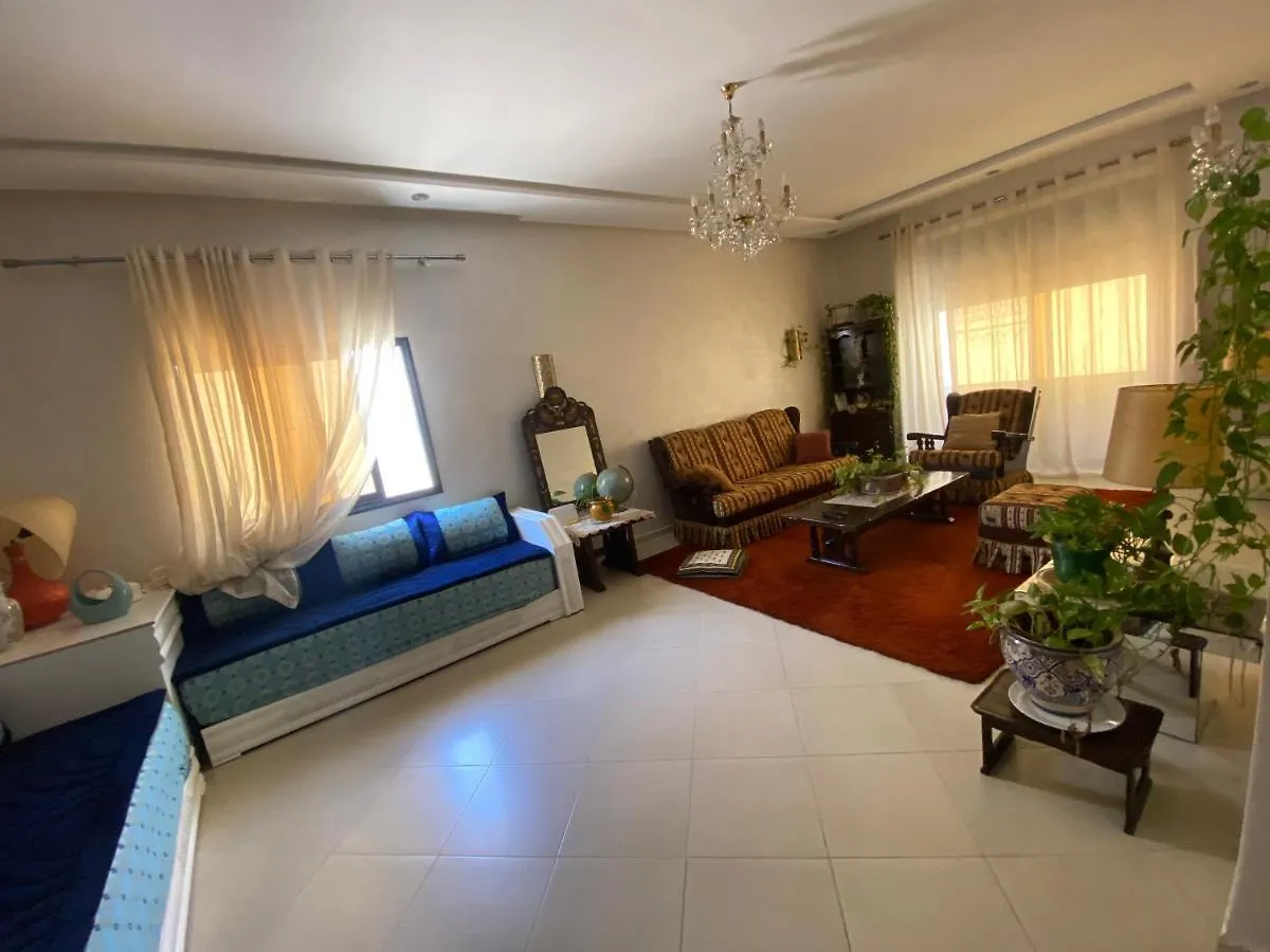 Central 2-Bedrooms W/ Balcony@Downtown Mers Sultan الدار البيضاء شقة